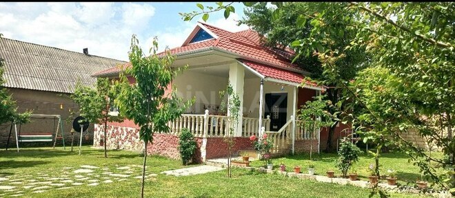 4 otaqlı həyət evi/bağ evi - Qəbələ - 120 m² (1)