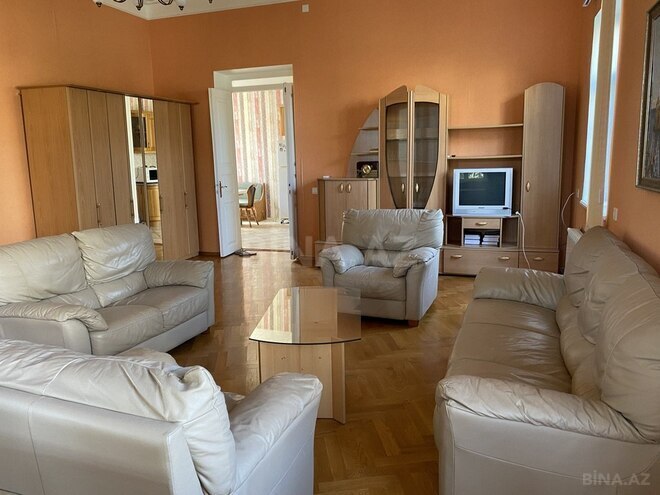 4 otaqlı həyət evi/bağ evi - Buzovna q. - 200 m² (7)