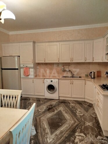 6 otaqlı həyət evi/bağ evi - Novxanı q. - 315 m² (24)