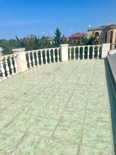 8 otaqlı həyət evi/bağ evi - Novxanı q. - 250 m² (24)