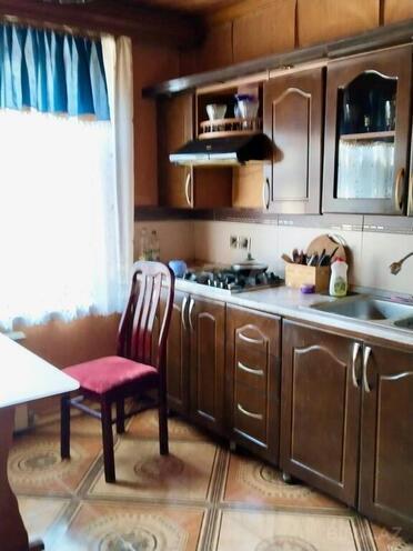 8 otaqlı həyət evi/bağ evi - Novxanı q. - 250 m² (14)
