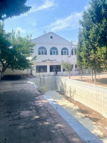 8 otaqlı həyət evi/bağ evi - Novxanı q. - 250 m² (3)