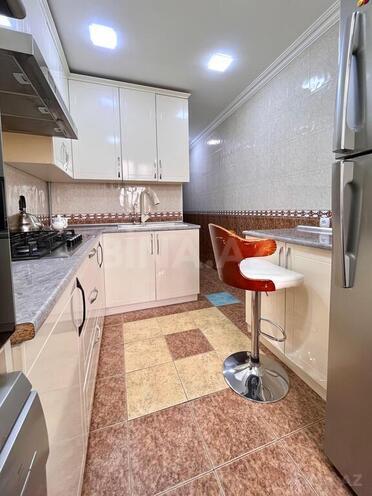 3 otaqlı köhnə tikili - Lökbatan q. - 100 m² (10)