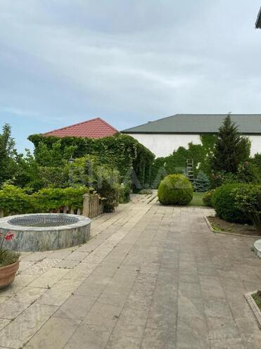 5 otaqlı həyət evi/bağ evi - Novxanı q. - 280 m² (5)