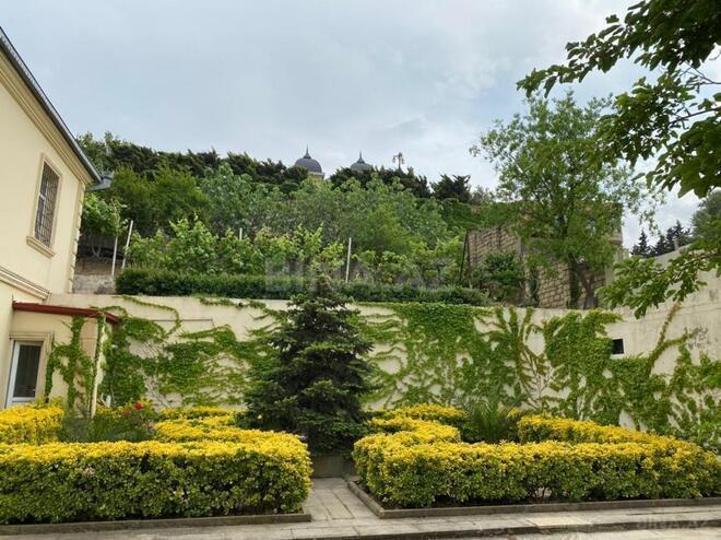 5 otaqlı həyət evi/bağ evi - Novxanı q. - 280 m² (3)