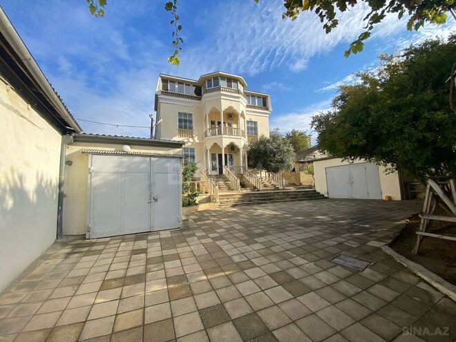 8-комн. дом/дача - м. Азадлыг проспекти - 400 м² (1)