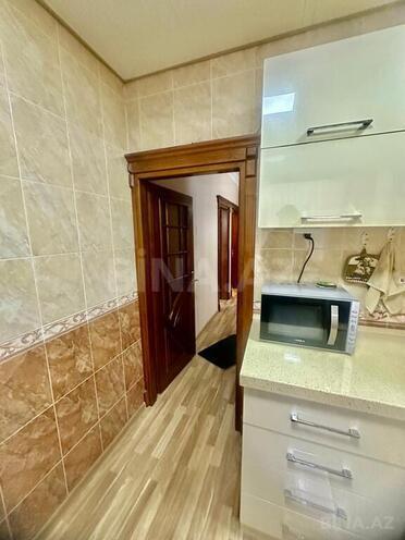 3 otaqlı köhnə tikili - Azadlıq Prospekti m. - 80 m² (14)