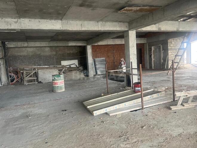 Obyekt - Neftçilər m. - 1700 m² (7)