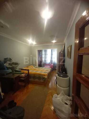 3 otaqlı köhnə tikili - 8-ci mikrorayon q. - 85 m² (9)