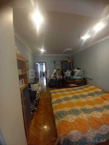 3 otaqlı köhnə tikili - 8-ci mikrorayon q. - 85 m² (8)