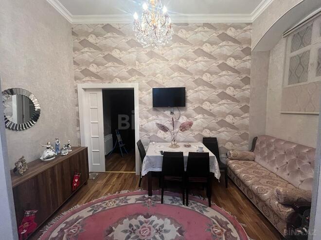 3 otaqlı köhnə tikili - Sahil m. - 80 m² (1)