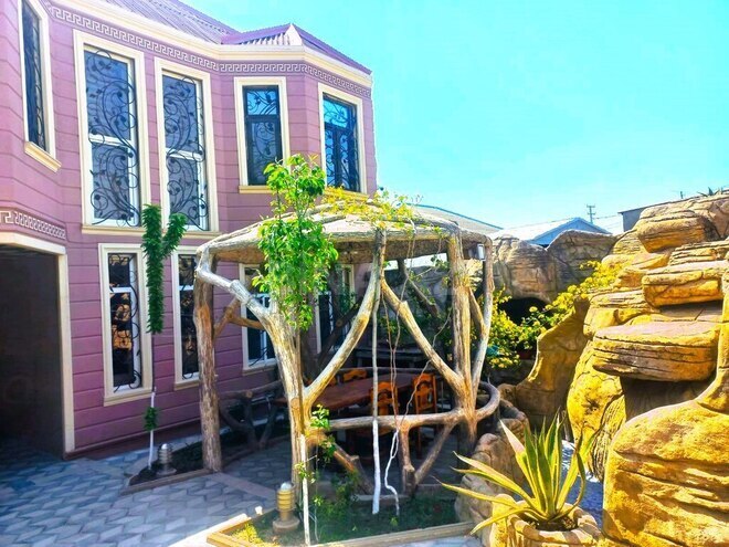 8 otaqlı həyət evi/bağ evi - Binəqədi q. - 300 m² (2)