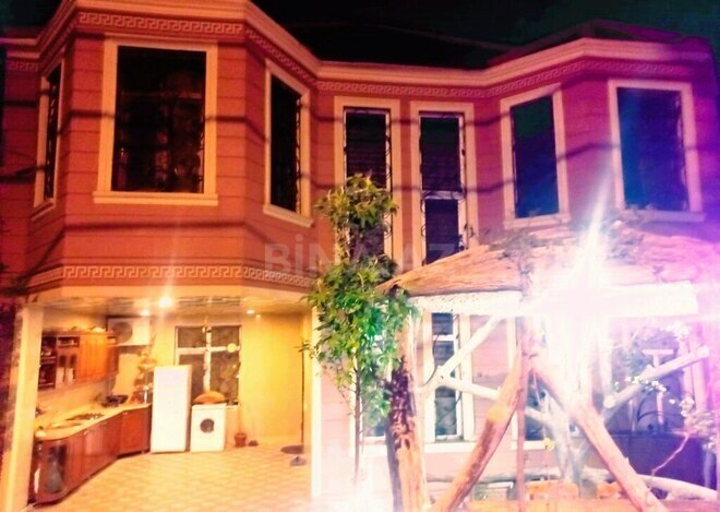 8 otaqlı həyət evi/bağ evi - Binəqədi q. - 300 m² (24)