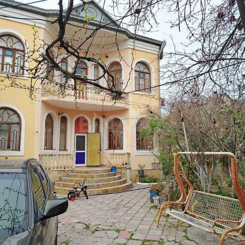 7 otaqlı həyət evi/bağ evi - Bakıxanov q. - 360 m² (3)