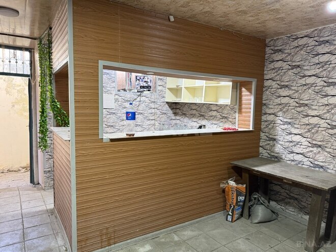 Obyekt - İnşaatçılar m. - 190 m² (2)