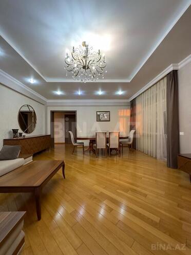 4 otaqlı yeni tikili - Elmlər Akademiyası m. - 185 m² (4)