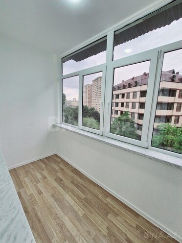 3 otaqlı köhnə tikili - Azadlıq Prospekti m. - 70 m² (21)
