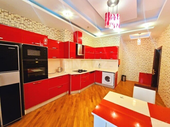 3-комн. новостройка - м. 28 мая - 135 м² (12)