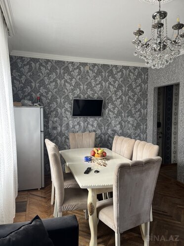 2 otaqlı köhnə tikili - 7-ci mikrorayon q. - 55 m² (1)