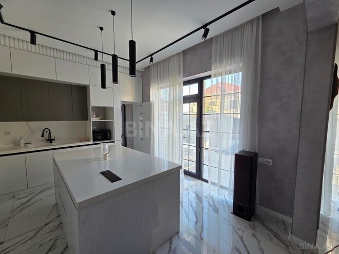 5 otaqlı həyət evi/bağ evi - Mərdəkan q. - 240 m² (19)