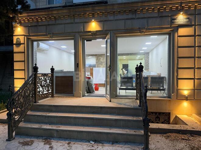 5 otaqlı ofis - Elmlər Akademiyası m. - 200 m² (1)