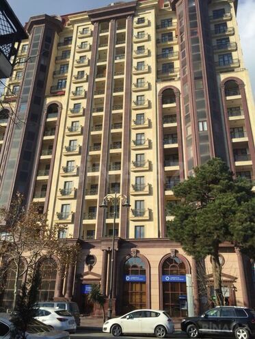 3-комн. новостройка - м. 28 мая - 145 м² (1)