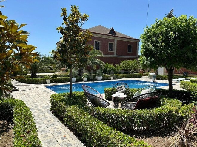 6 otaqlı həyət evi/bağ evi - Mərdəkan q. - 600 m² (1)