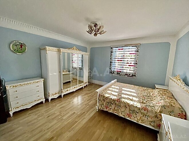 6 otaqlı həyət evi/bağ evi - Novxanı q. - 300 m² (25)