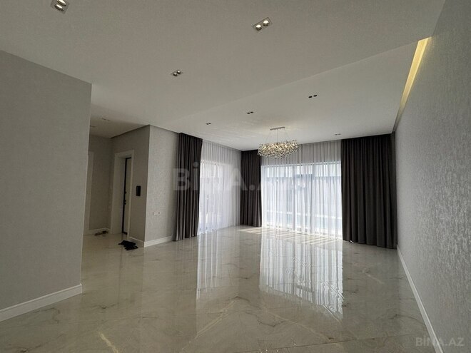 4 otaqlı həyət evi/bağ evi - Şüvəlan q. - 250 m² (10)