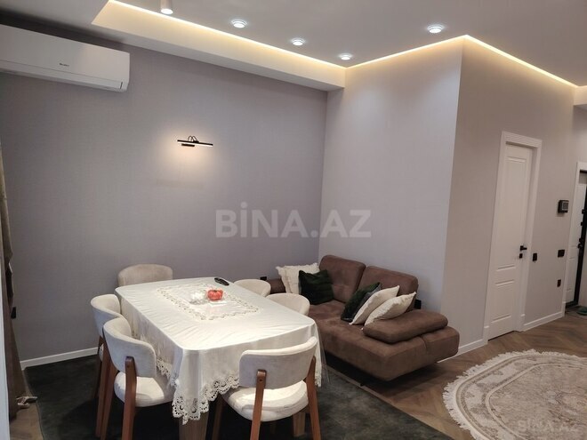 3 otaqlı yeni tikili - 8 Noyabr m. - 85 m² (9)