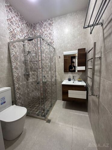 4 otaqlı həyət evi/bağ evi - Şüvəlan q. - 200 m² (16)