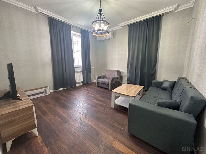 4 otaqlı həyət evi/bağ evi - Şüvəlan q. - 200 m² (11)