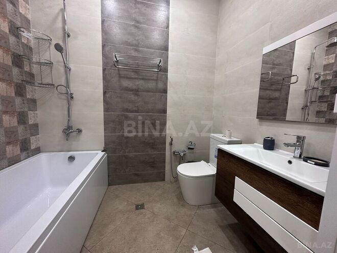 4 otaqlı həyət evi/bağ evi - Şüvəlan q. - 200 m² (22)