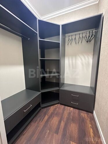 4 otaqlı həyət evi/bağ evi - Şüvəlan q. - 200 m² (18)