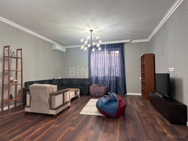 4 otaqlı həyət evi/bağ evi - Şüvəlan q. - 200 m² (23)