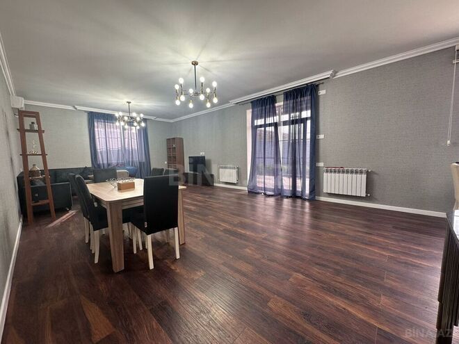 4 otaqlı həyət evi/bağ evi - Şüvəlan q. - 200 m² (15)