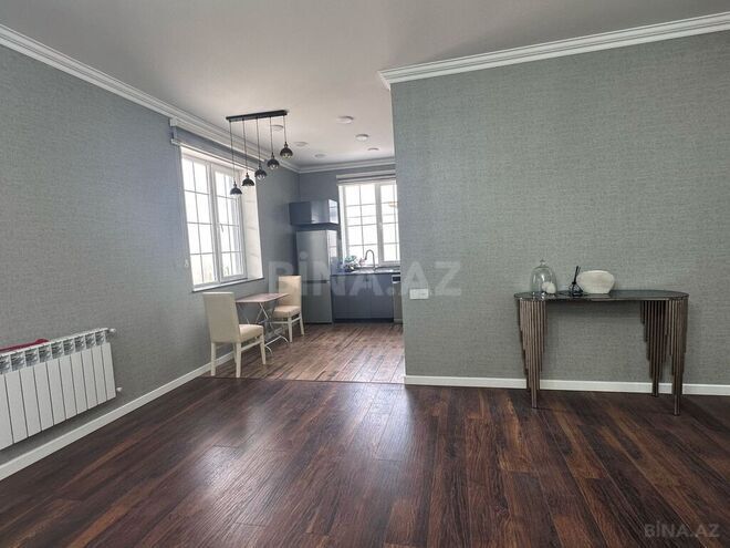 4 otaqlı həyət evi/bağ evi - Şüvəlan q. - 200 m² (25)
