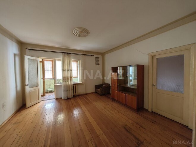 4 otaqlı köhnə tikili - Bakıxanov q. - 85 m² (4)