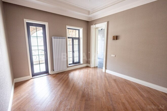 Продаётся  дом/дача 950 м², Бинагадинский р., photo 24 from 32