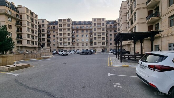 Qaraj - Şah İsmayıl Xətai m. - 14 m² (3)
