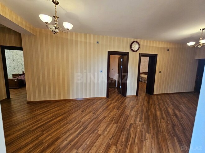 6 otaqlı həyət evi/bağ evi - Novxanı q. - 300 m² (14)