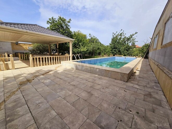 6 otaqlı həyət evi/bağ evi - Novxanı q. - 300 m² (4)