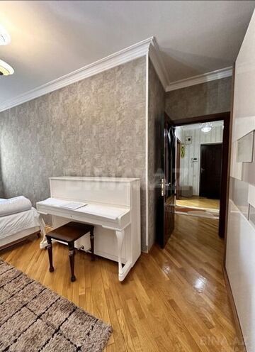 3 otaqlı köhnə tikili - Elmlər Akademiyası m. - 110 m² (9)