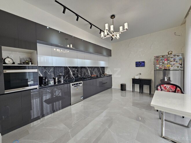 4 otaqlı həyət evi/bağ evi - Şüvəlan q. - 175 m² (26)