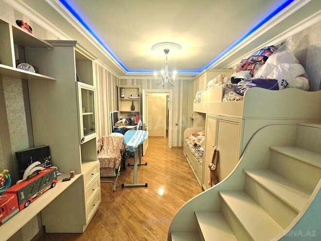 4-комн. вторичка - м. Кара Караев - 110 м² (3)