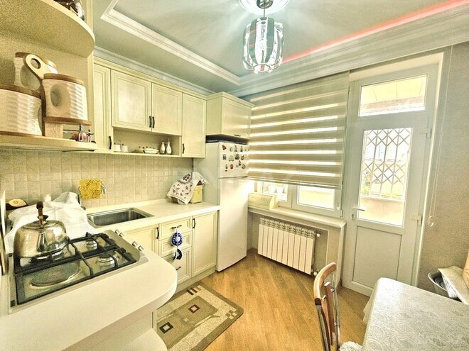 4-комн. вторичка - м. Кара Караев - 110 м² (1)