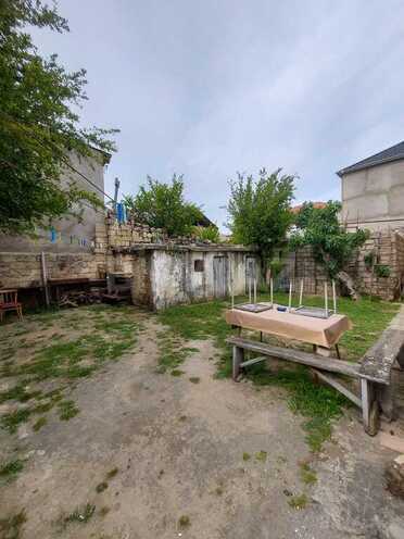 4 otaqlı həyət evi/bağ evi - Qaraçuxur q. - 120 m² (1)