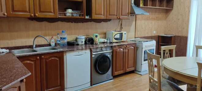 4 otaqlı yeni tikili - Nizami m. - 200 m² (19)