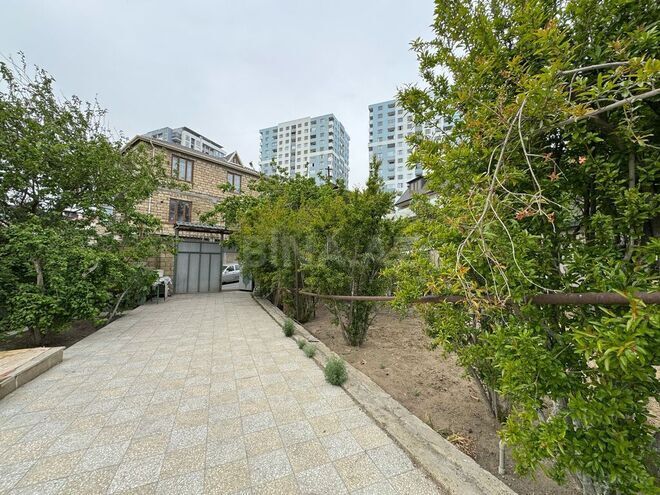 6 otaqlı həyət evi/bağ evi - Badamdar q. - 500 m² (20)