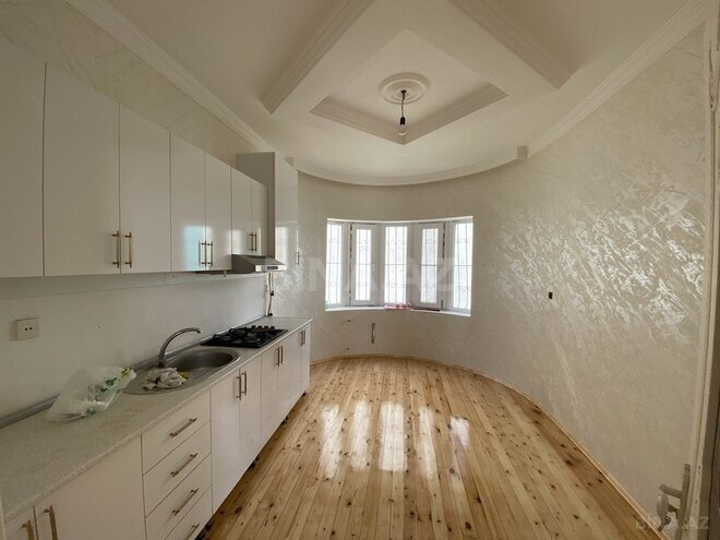 4 otaqlı həyət evi/bağ evi - Biləcəri q. - 180 m² (19)